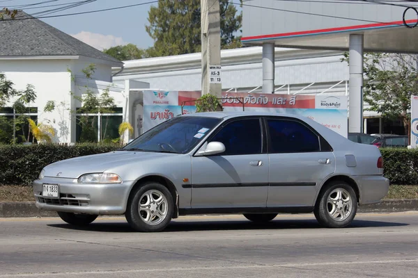 Coche privado, Honda Civic. En la carretera 1001 —  Fotos de Stock