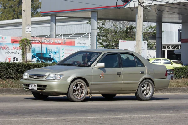 Privates Stadtauto, toyota vios. Viertürige Kleinlimousine — Stockfoto