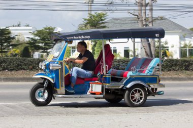 Tuk tuk taksi chiangmai hizmet şehir içinde ve çevresinde. 