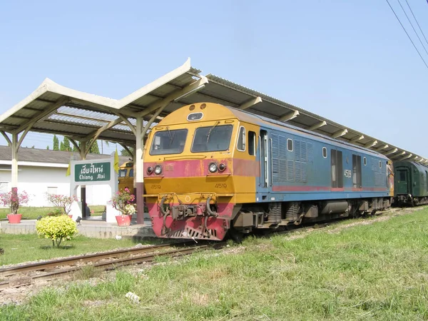 Doğu ve Doğu Express tren