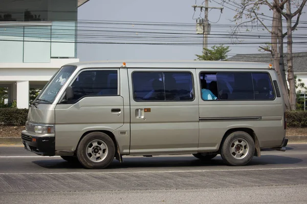 Özel Nissan Urvan Van araba — Stok fotoğraf