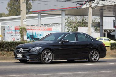 lüks araba beyaz Mercedes Benz CIA 180 evcilleşmemiş.