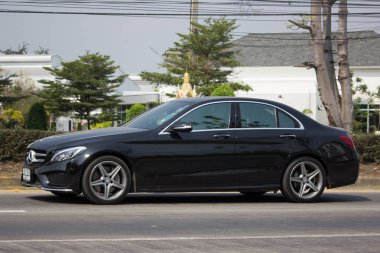  lüks araba beyaz Mercedes Benz CIA 180 evcilleşmemiş.