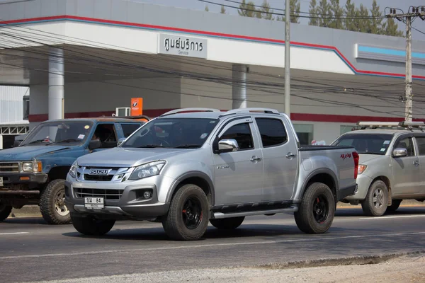 Camion privé Isuzu Dmax . — Photo