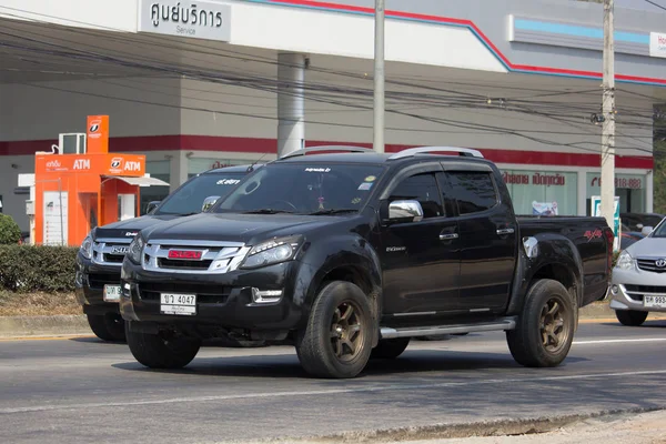 Camion privé Isuzu Dmax . — Photo