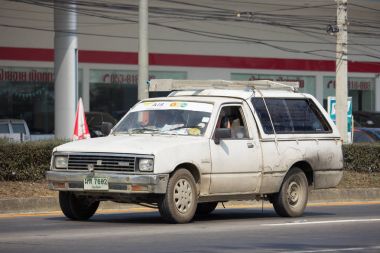 Özel Isuzu Kb eski pikap araba. 