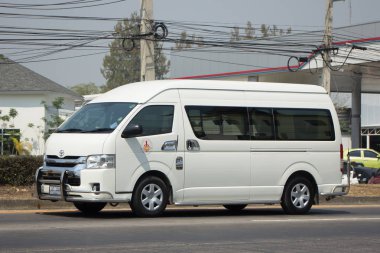 Toyota minibüs Wat Pa Daraphirom Tapınağı. 