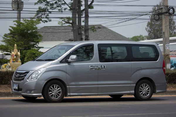 Prywatnego luksusowy Van z Hyundai Korea. Hyundai H1. — Zdjęcie stockowe