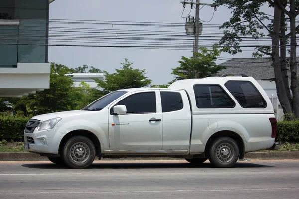 Camion privé Isuzu Dmax . — Photo