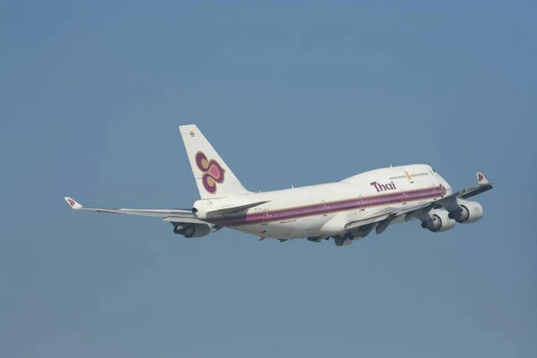 HS-TGA Boeing 747-400 de Thaiairway . — Fotografia de Stock