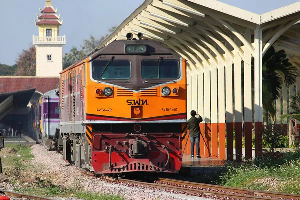 Ge Dizel lokomotif no.4542