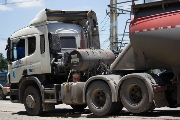Camión de cemento de la compañía Boon Yarit — Foto de Stock
