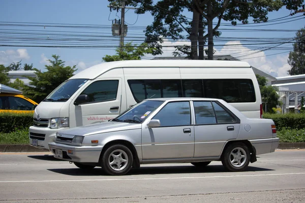 Privat bil, Mitsubishi Lancer. — Stockfoto