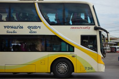 Phetprasert tur şirketi. Otobüs rota Ubon ratchathani ve Chi