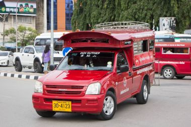 Kırmızı taksi Chiang Mai, yolcu otobüs istasyonu için