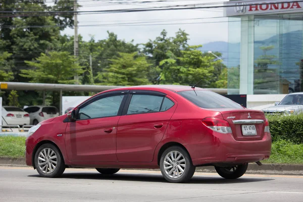 Özel araba Mitsubishi çekin.