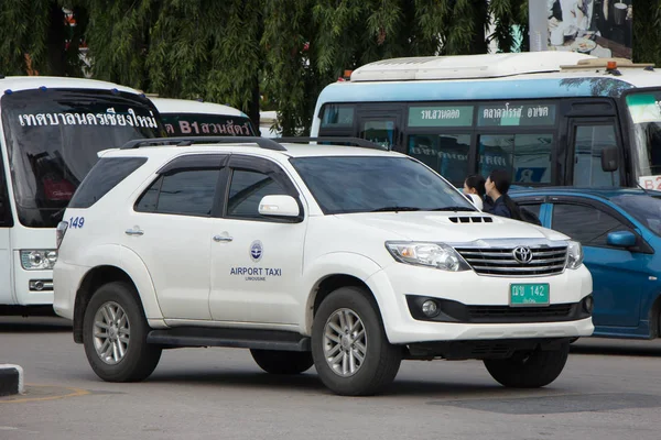 Чіанг травня аеропорт таксі — стокове фото