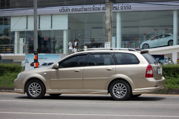 Coche privado MPV, Chevrolet Optra . — Foto de Stock