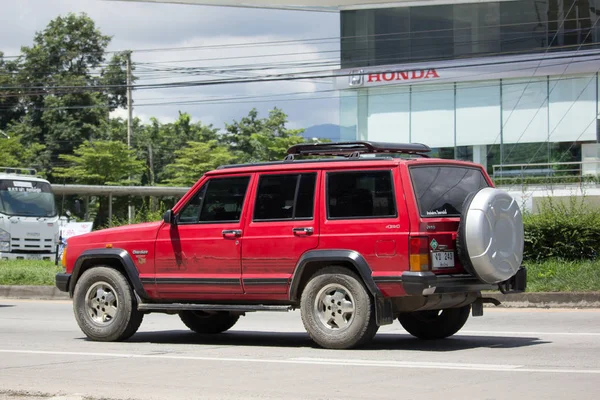 Özel 4 x 4 jeep Cherokee araba.