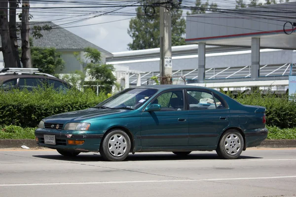 Prywatny stary samochód, Toyota Corona — Zdjęcie stockowe