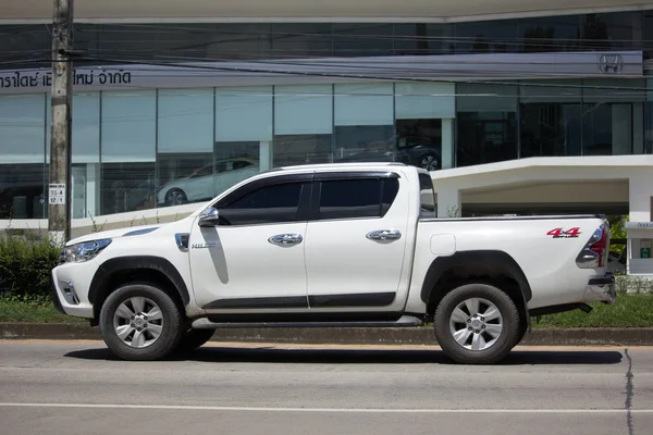 Prywatnego Toyota Hilux Revo pickupa. — Zdjęcie stockowe