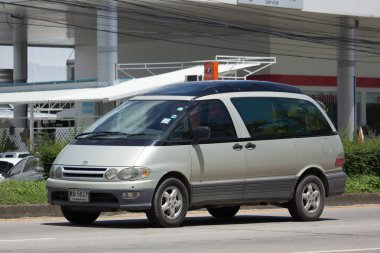 Eski Toyota previa özel van