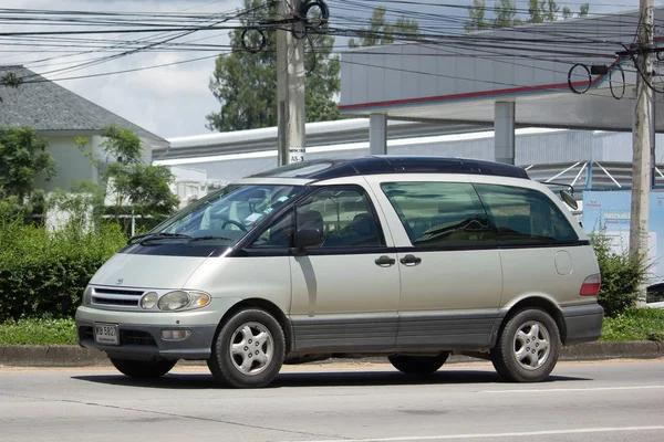 Eski Toyota previa özel van