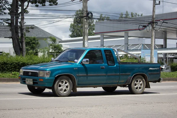 Private old Pickup car, Toyota Hilux Mighty X — Stock Photo, Image