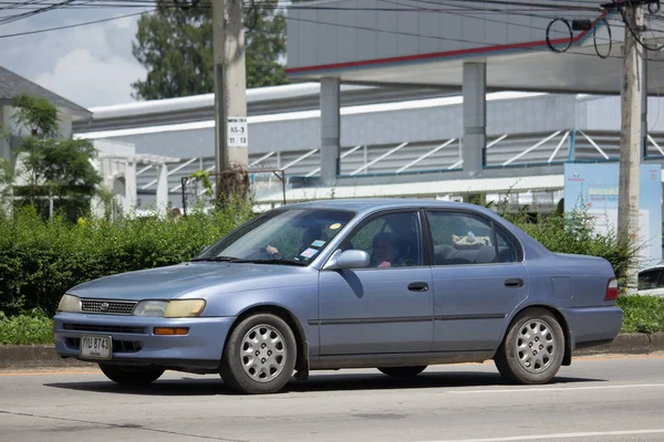 Coche viejo privado, Toyota Corolla — Foto de Stock