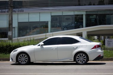 Özel araba, Lexus IS 300h hibrit