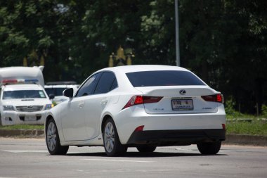 Özel araba, Lexus IS 300h hibrit