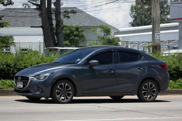 Coche ecológico privado, Mazda2 . — Foto de Stock