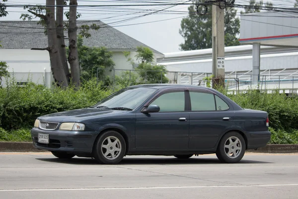 Carro velho privado Nissan Sentra — Fotografia de Stock