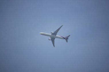  Boeing 777-300 HS-TKZ TG103