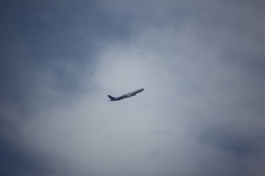 HS-Tbg Airbus A330-300 Thaiairway Tg111