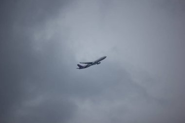 HS-Tbg Airbus A330-300 Thaiairway Tg111