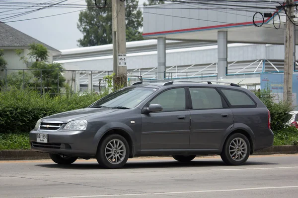 私营 Mpv 车，雪佛兰上海澳佩. — 图库照片