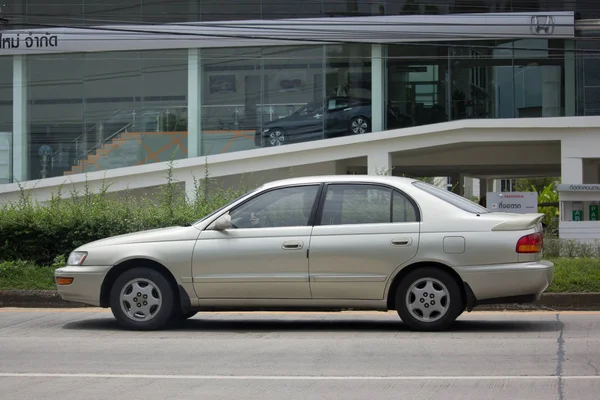 Coche viejo privado, Toyota Corona —  Fotos de Stock