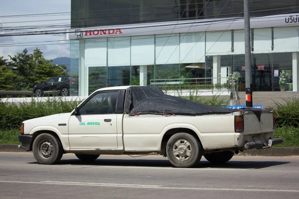 Özel eski Mazda Pick up kamyon.