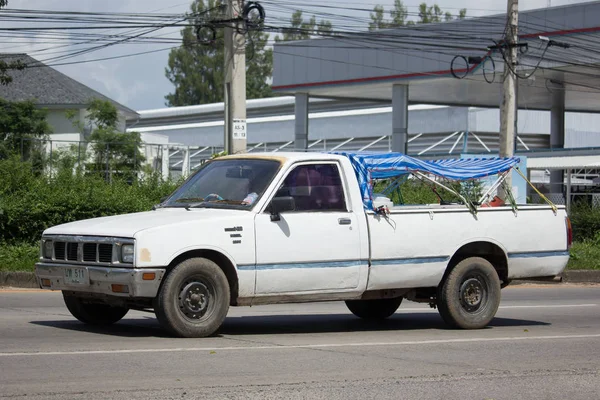 Privado Isuzu KB viejo coche de recogida . — Foto de Stock