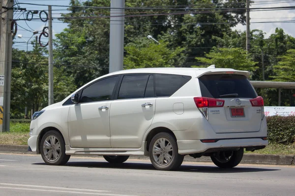 Yeni Toyota Innova Crysta