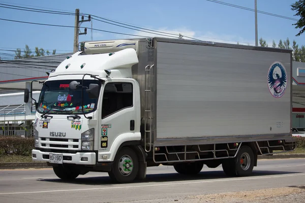 Privé Isuzu lading vrachtwagen. — Stockfoto