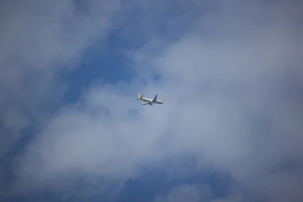 9V-TRR Airbus A320-200 of Scoot Airway. — Stock Photo, Image