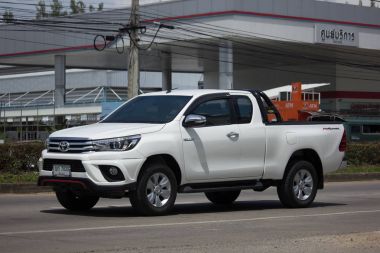  Özel kamyonet araba Toyota Hilux Revo ön Runner.