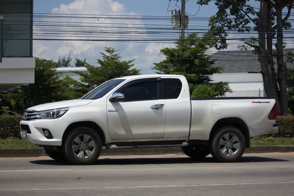 Prywatnych pickupa samochodu Toyota Hilux Revo Pre Runner. — Zdjęcie stockowe