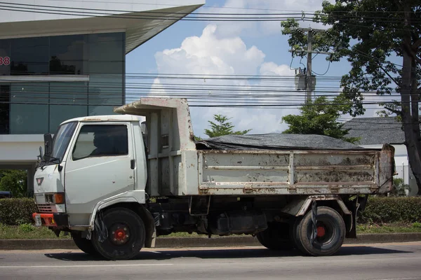 Camión volquete privado Hino . — Foto de Stock