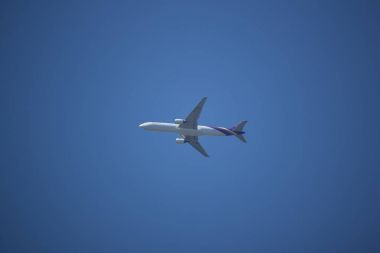  Boeing 777-300 HS-TKB TG103