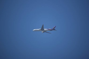  Boeing 777-300 HS-TKB TG103