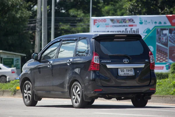 マイカーのトヨタ Avanza. — ストック写真