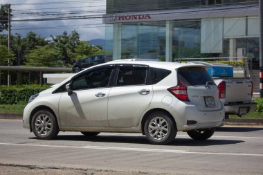 Yeni Eko araba Nissan Note. 